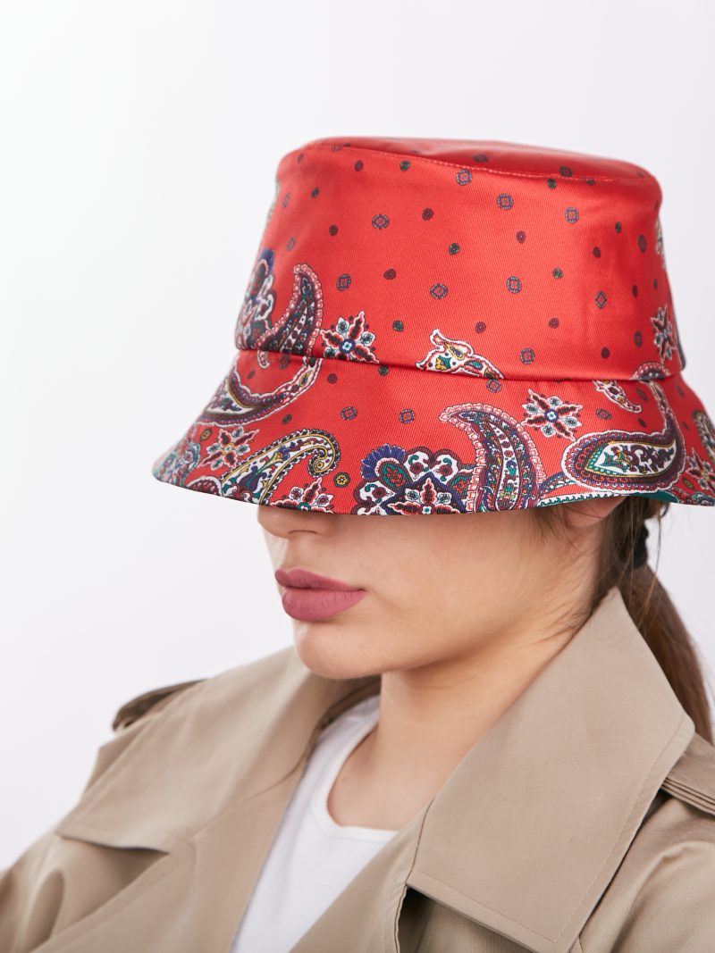 Лятна Дамска Шапка Boho Style Red