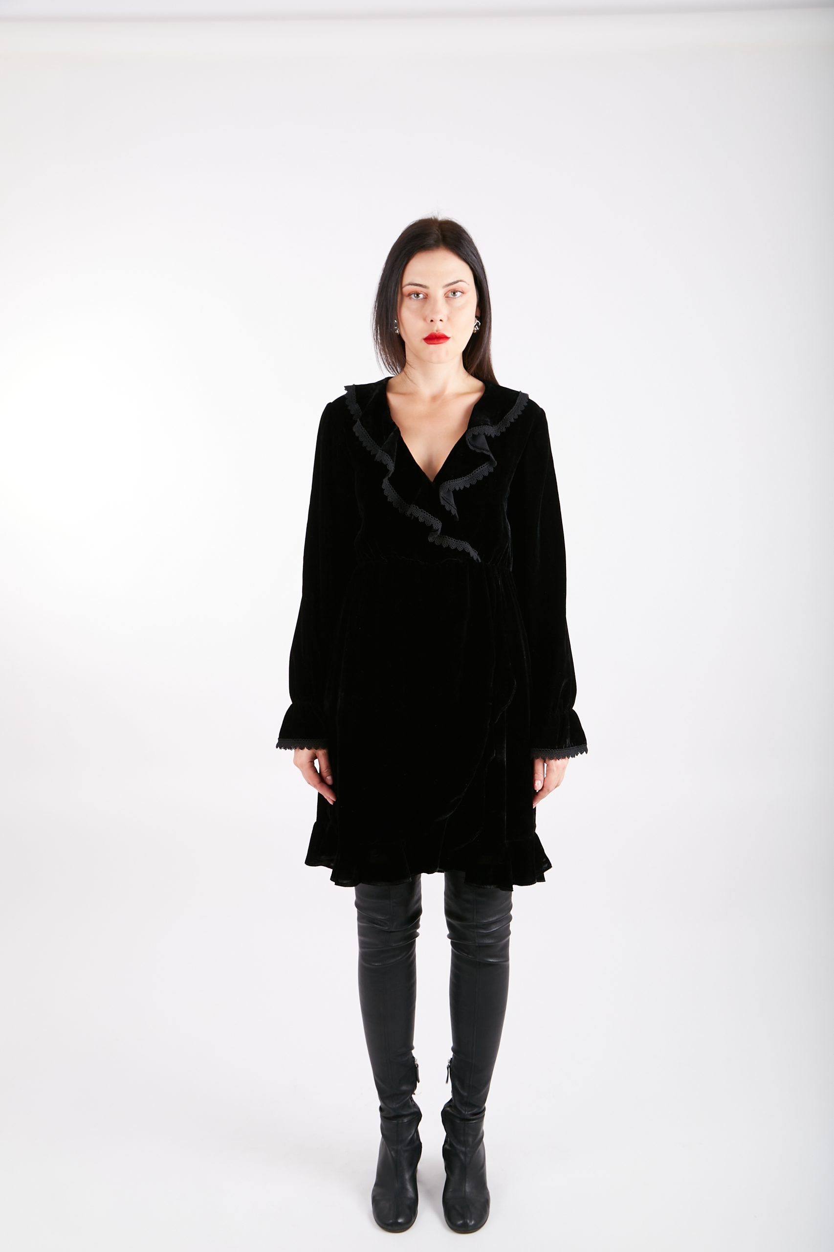 Рокля Velvet dress Рокля Velvet dress