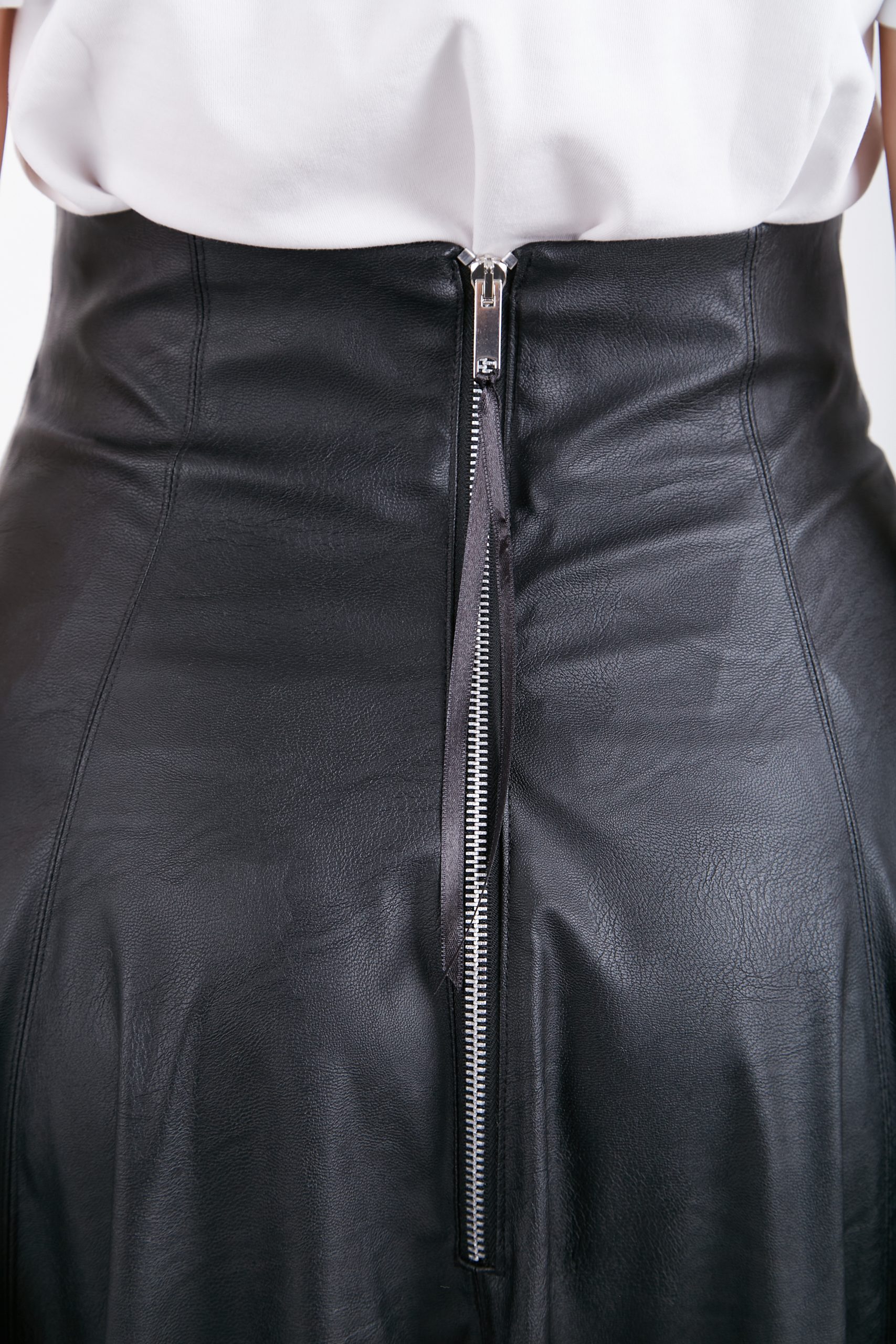 Кожена Пола Bea skirt от Еко Кожа Кожена Пола Bea skirt от Еко Кожа