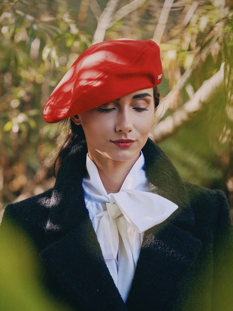 Вълнена барета Jenny - Червена